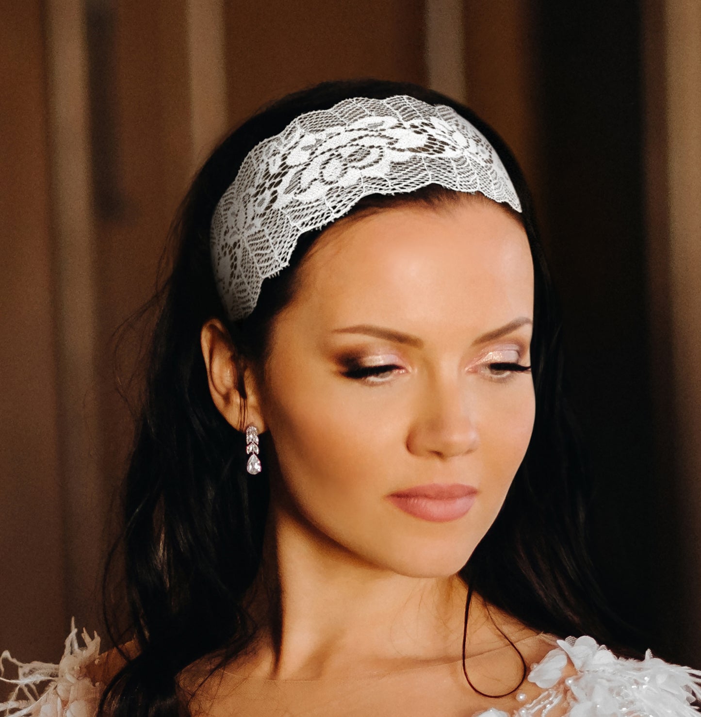 Delicate white floral lace headband